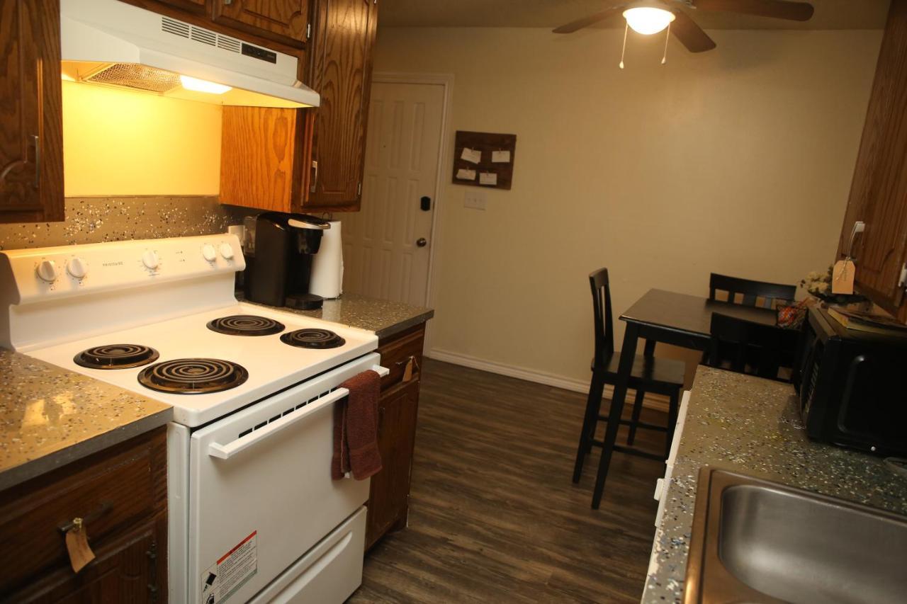 2 Bed/ 1 Bath Next To Ft. Sill Leilighet Lawton Eksteriør bilde